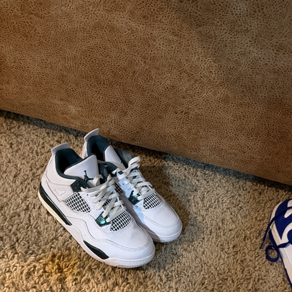 Jordan Kids
Air Jordan 4 "Oxidized Green" sneakers